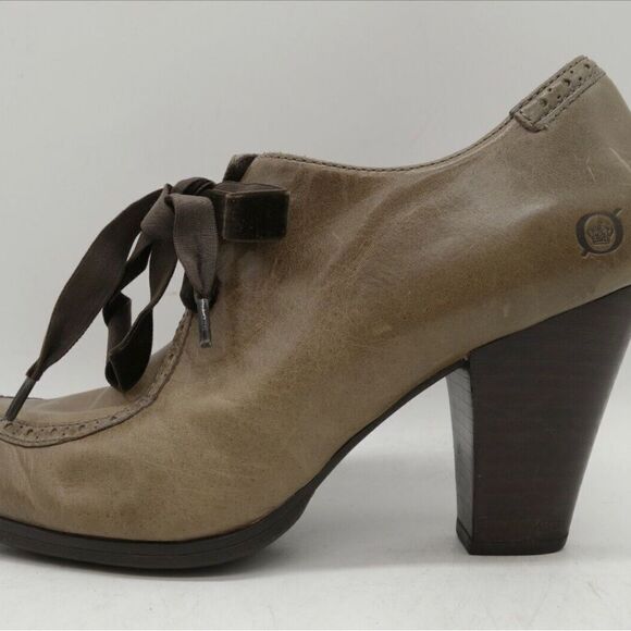 Born Women's Banbury Fringe Moc Boots Size 9 Natural Tan Nubuck Heeled W02016 - Picture 2 of 14